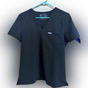 Figs scrub top: medium black